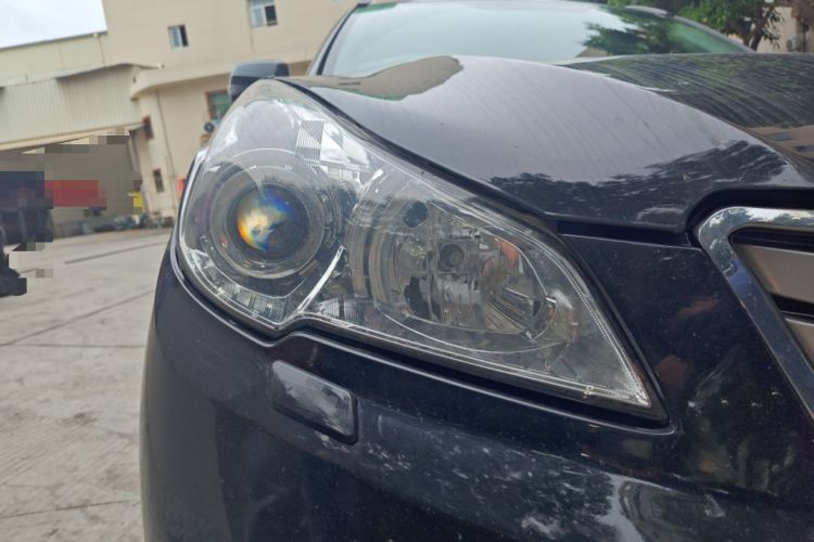 Used Subaru Outback 2011 2.5i Luxury Edition Right Front Headlight