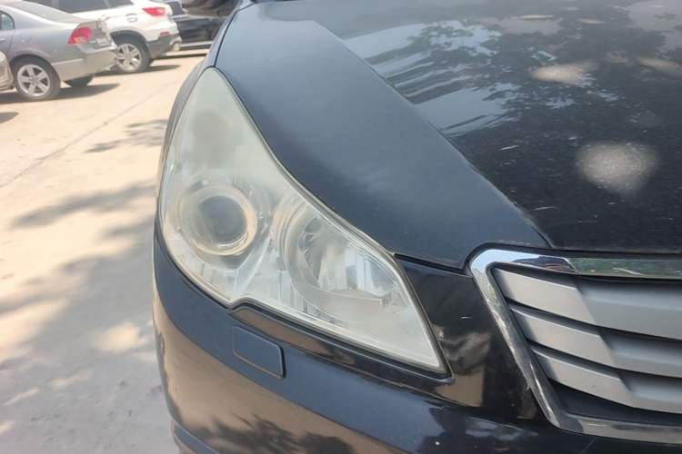 Used Subaru Outback 2011 2.5i Luxury Edition Right Front Headlight