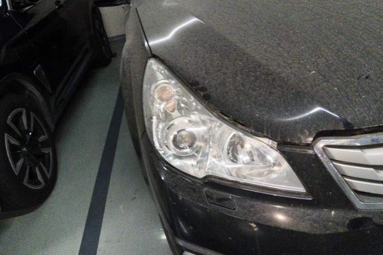 Used Subaru Outback 2011 2.5i Luxury Edition Right Front Headlight
