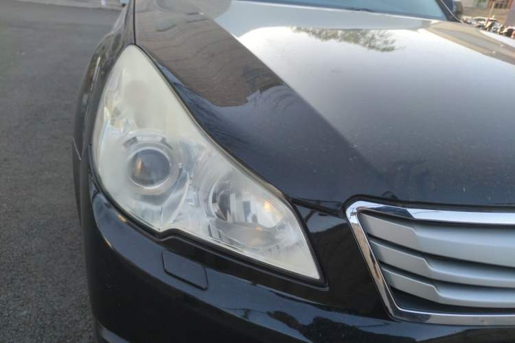 Used Subaru Outback 2011 2.5i Luxury Edition Right Front Headlight