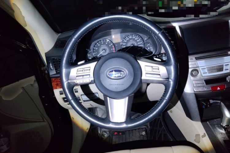 Used Subaru Outback 2011 2.5i Luxury Edition Steering Wheel