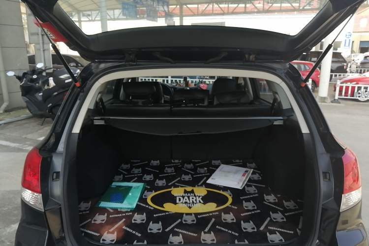 Used Subaru Outback 2011 2.5i Luxury Navigation Edition Trunk