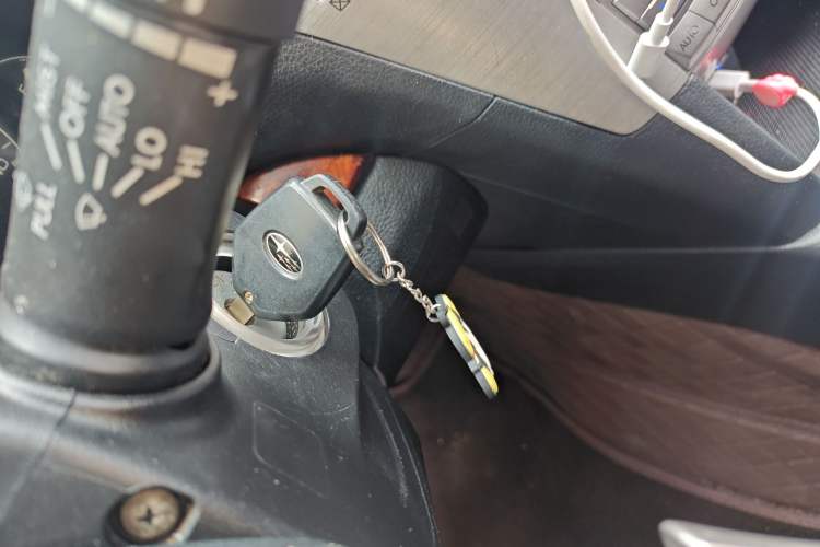 Used Subaru Outback 2011 2.5i Luxury Edition Vehicle Key