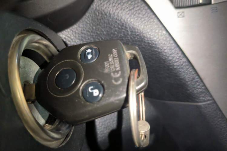 Used Subaru Outback 2011 2.5i Luxury Edition Vehicle Key