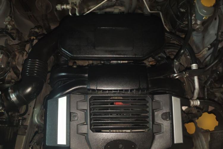 Used Subaru Outback 2011 2.5i Luxury Navigation Edition Engine Bay