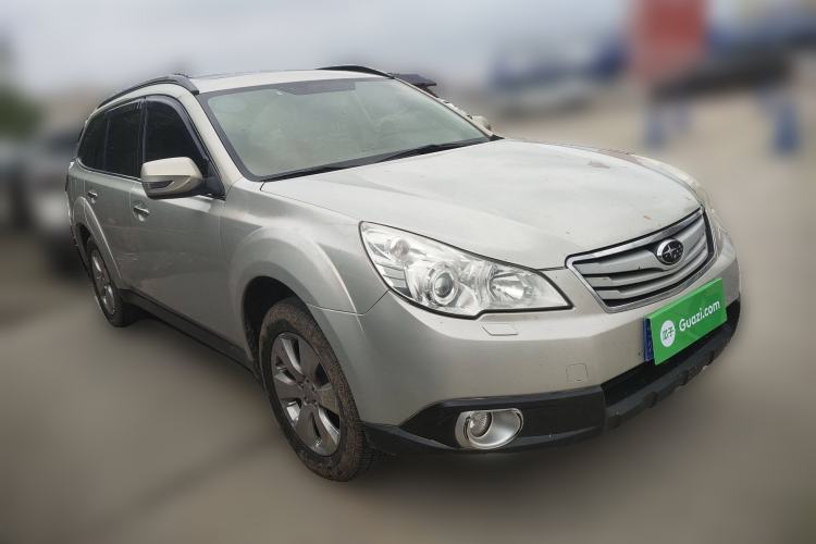 Used Subaru Outback 2011 2.5i Luxury Edition Front Right 45 Deg