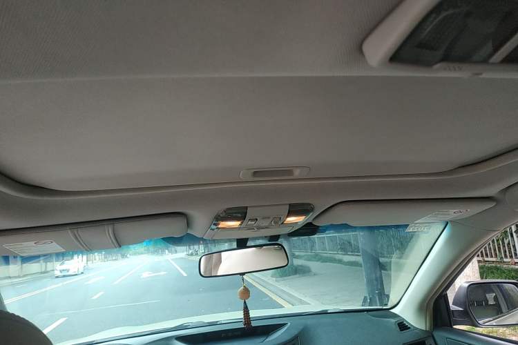 Used Subaru Outback 2011 2.5i Luxury Edition Headliner