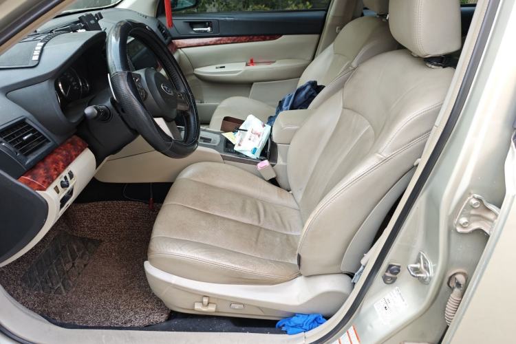 Used Subaru Outback 2011 2.5i Luxury Edition Left Front Seat