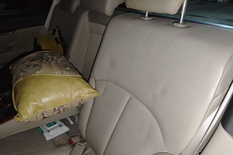 Used Subaru Outback 2011 2.5i Luxury Navigation Edition Left Rear Seat