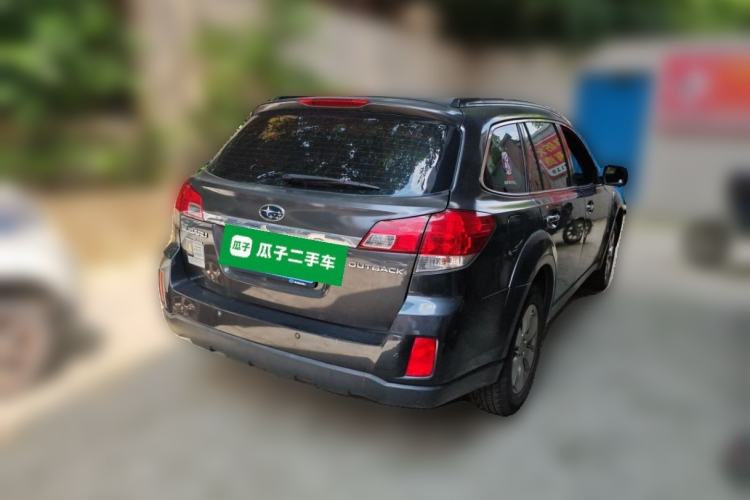 Used Subaru Outback 2011 2.5i Luxury Navigation Edition Rear Right 45 Deg
