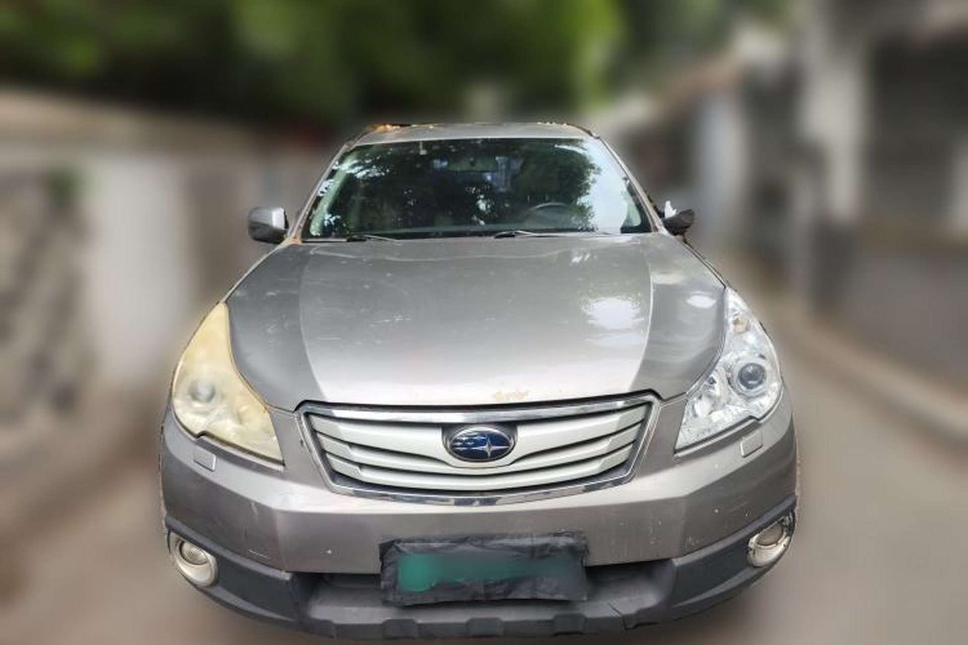 Used Subaru Outback 2011 2.5i Luxury Edition Front