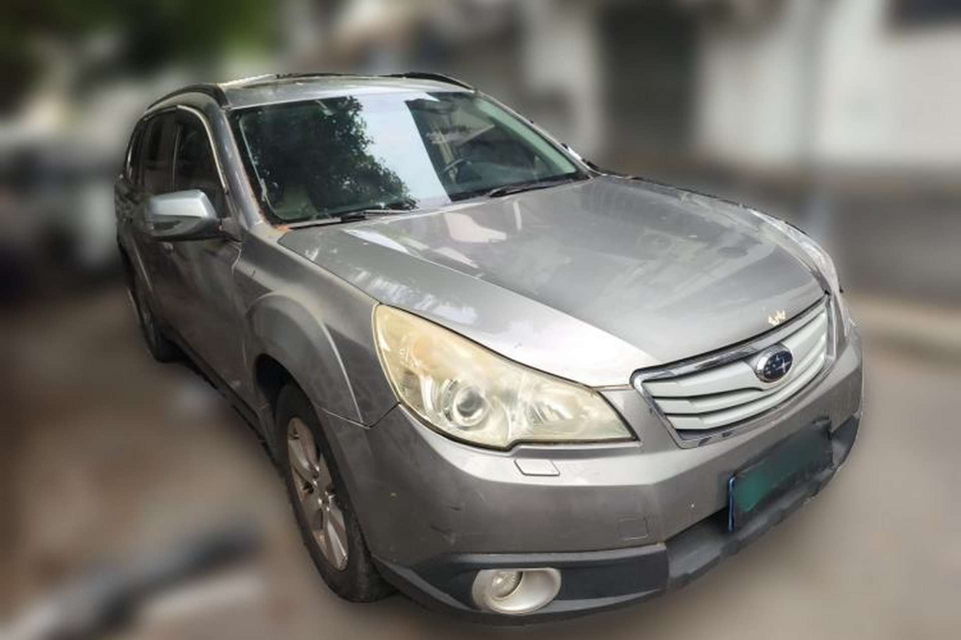 Used Subaru Outback 2011 2.5i Luxury Edition Front Right 45 Deg