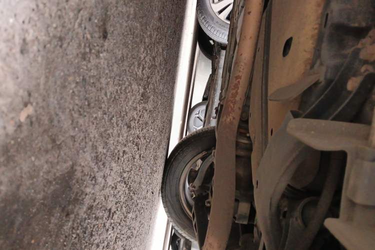 Used Subaru Outback 2011 2.5i Luxury Edition Chassis Rear Left