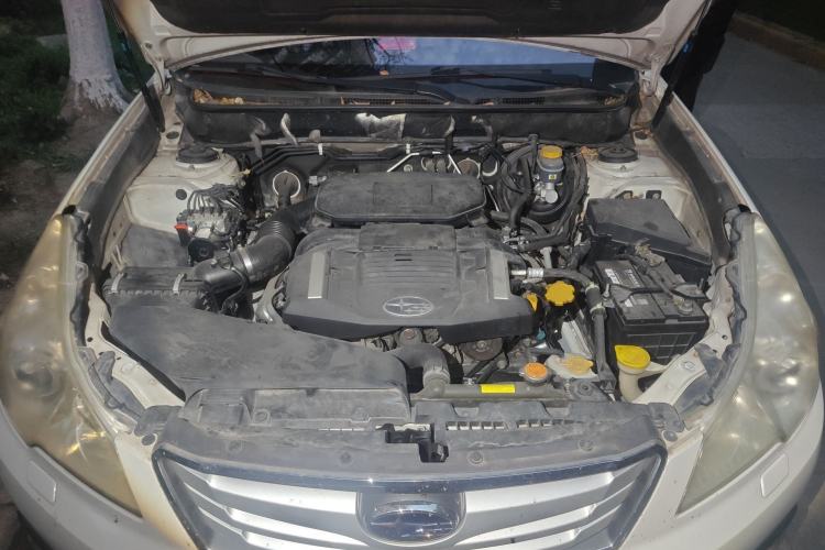 Used Subaru Outback 2011 2.5i Luxury Navigation Edition Engine Bay