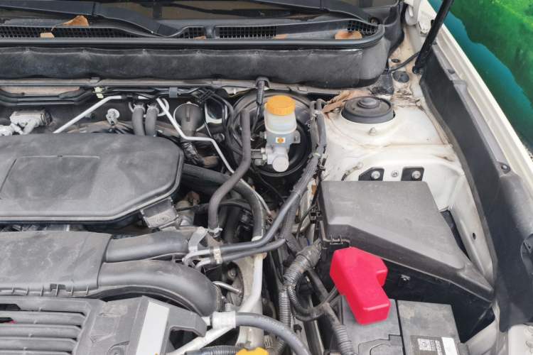 Used Subaru Outback 2011 2.5i Luxury Edition Engine Bay Left