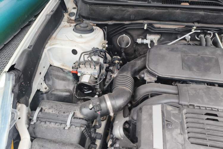Used Subaru Outback 2011 2.5i Luxury Edition Engine Bay Right