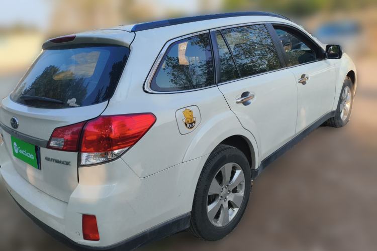 Used Subaru Outback 2011 2.5i Luxury Edition Exterior 5