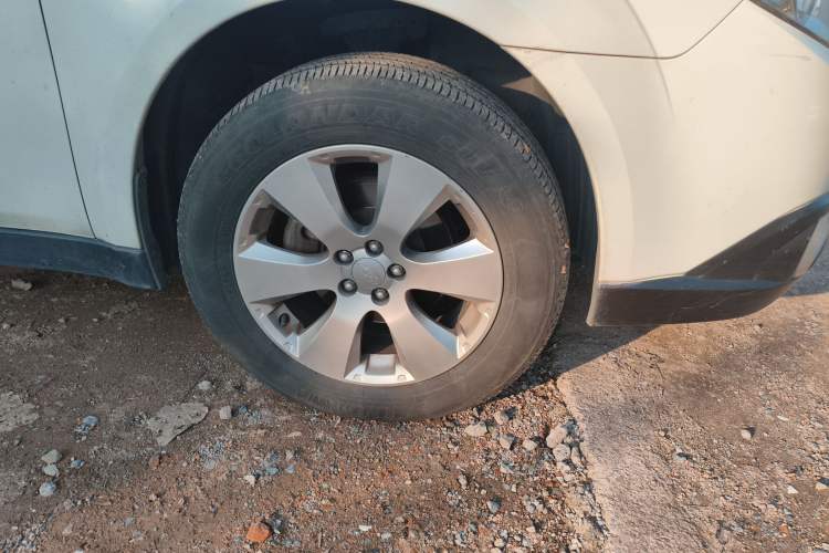Used Subaru Outback 2011 2.5i Luxury Edition Exterior 7