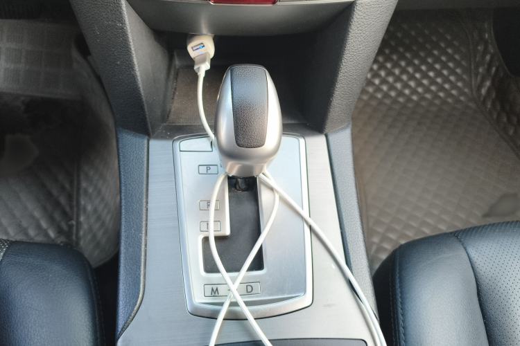 Used Subaru Outback 2011 2.5i Luxury Edition Gear Lever