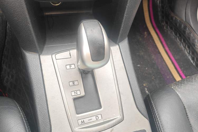 Used Subaru Outback 2011 2.5i Luxury Edition Gear Lever