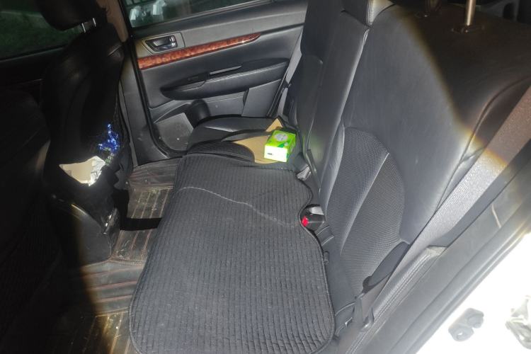 Used Subaru Outback 2011 2.5i Luxury Navigation Edition Left Rear Seat