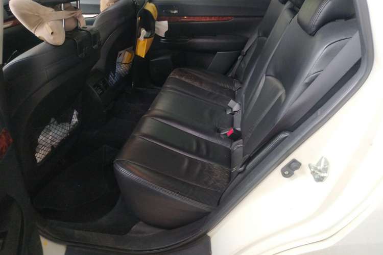 Used Subaru Outback 2011 2.5i Luxury Edition Left Rear Seat