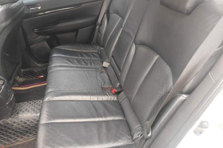 Used Subaru Outback 2011 2.5i Luxury Edition Left Rear Seat