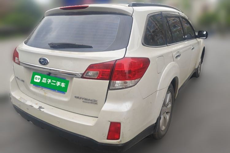 Used Subaru Outback 2011 2.5i Luxury Edition Rear Right 45 Deg