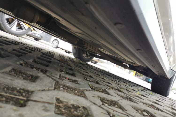 Used Subaru Outback 2011 2.5i Luxury Edition Chassis Front Left