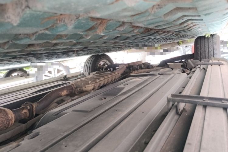 Used Subaru Outback 2011 2.5i Luxury Navigation Edition Chassis Front Right