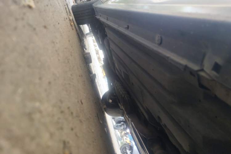 Used Subaru Outback 2011 2.5i Luxury Edition Chassis Front Right