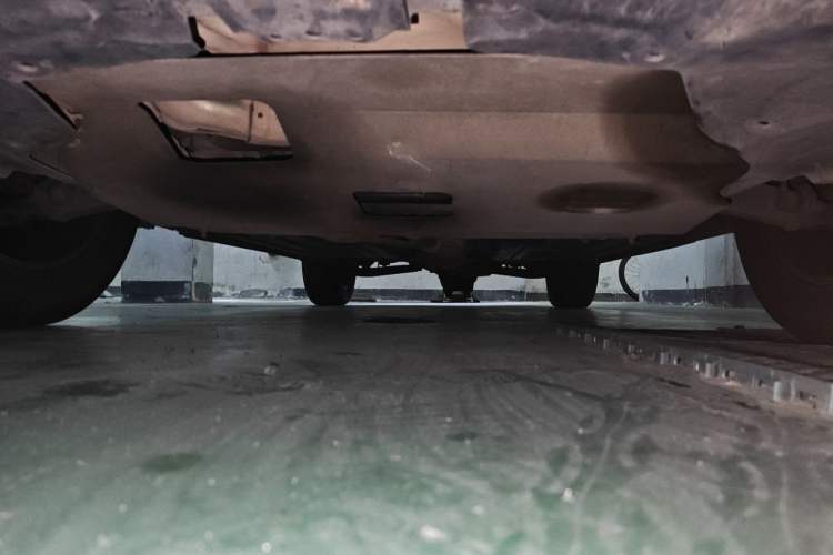 Used Subaru Outback 2011 2.5i Luxury Edition Chassis Front