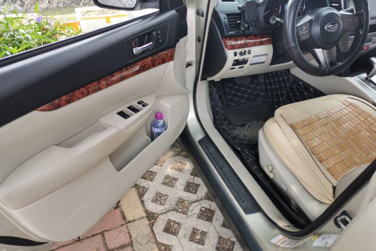 Used Subaru Outback 2011 2.5i Luxury Edition Driver Seat