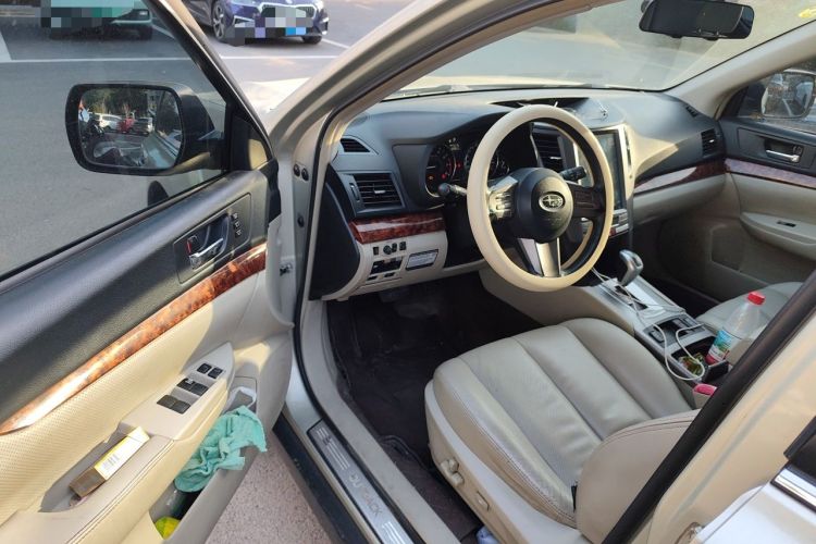 Used Subaru Outback 2011 2.5i Luxury Edition Driver Seat