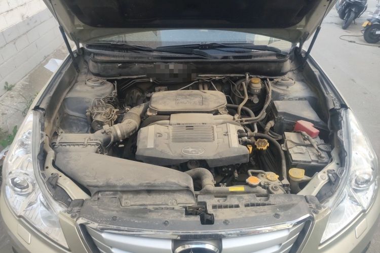 Used Subaru Outback 2011 2.5i Luxury Edition Engine Bay