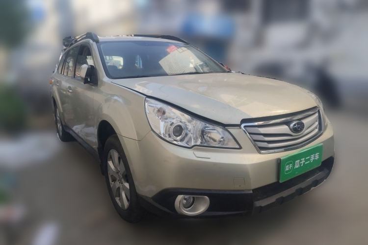 Used Subaru Outback 2011 2.5i Luxury Edition Front Right 45 Deg