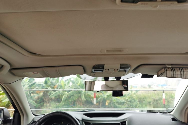 Used Subaru Outback 2011 2.5i Luxury Edition Headliner