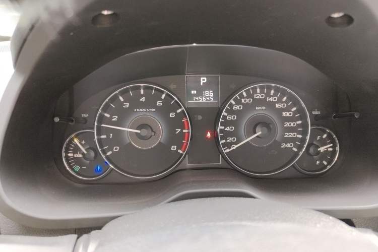 Used Subaru Outback 2011 2.5i Luxury Navigation Edition Instrument Cluster