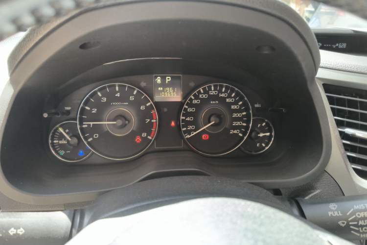 Used Subaru Outback 2011 2.5i Luxury Edition Instrument Cluster