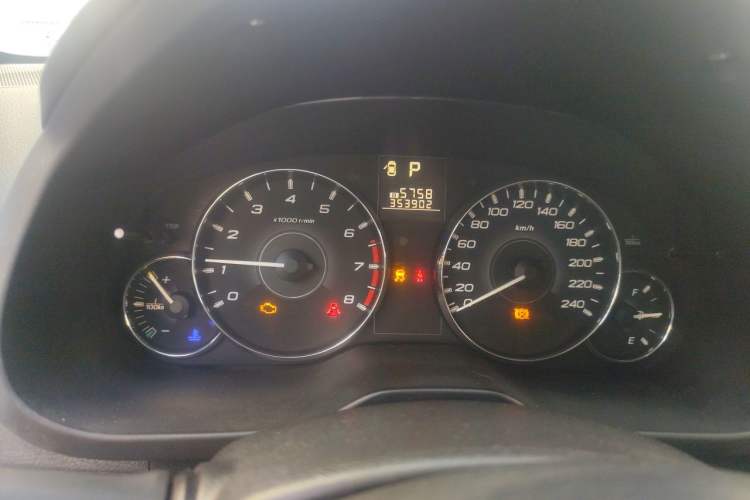 Used Subaru Outback 2011 2.5i Luxury Edition Instrument Cluster