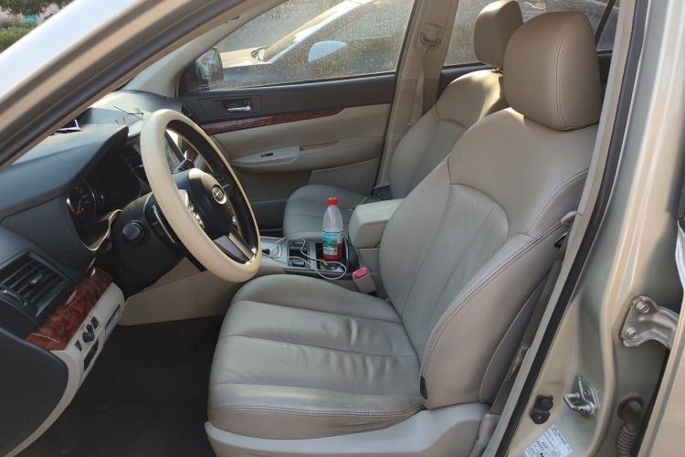 Used Subaru Outback 2011 2.5i Luxury Edition Left Front Seat