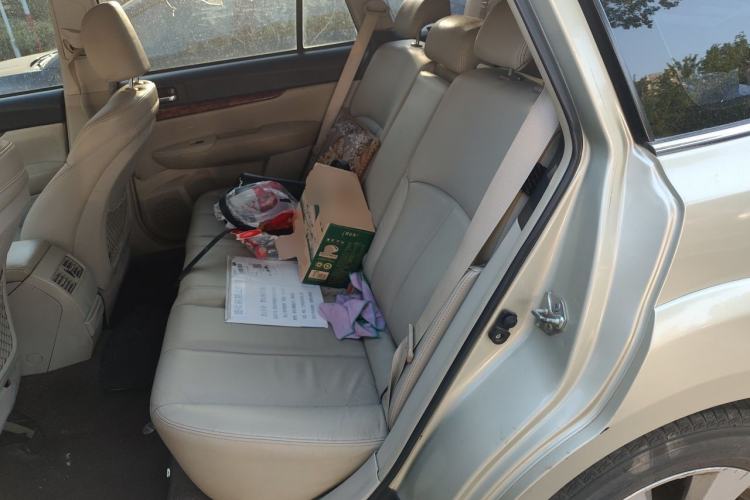 Used Subaru Outback 2011 2.5i Luxury Edition Left Rear Seat