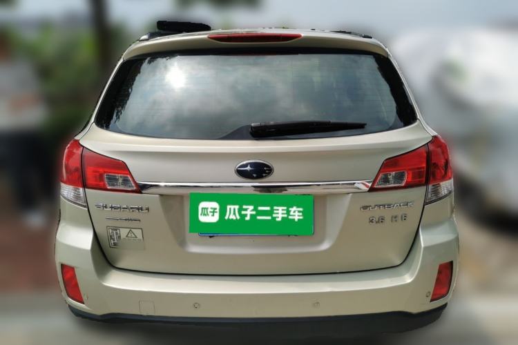Used Subaru Outback 2011 2.5i Luxury Edition Rear