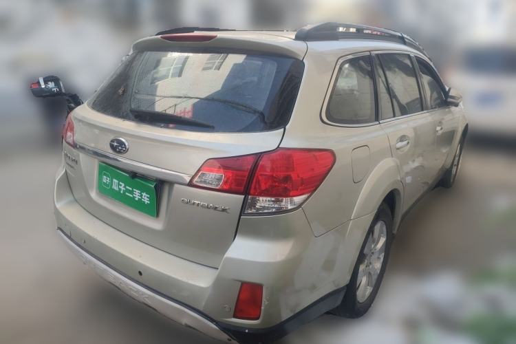 Used Subaru Outback 2011 2.5i Luxury Edition Rear Right 45 Deg