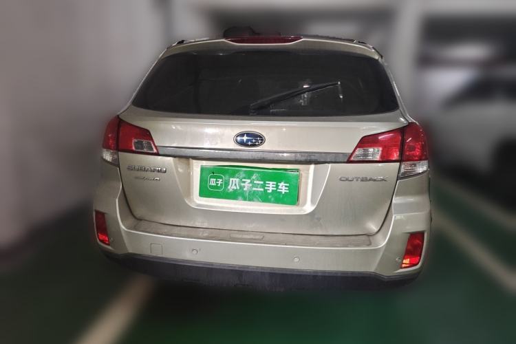 Used Subaru Outback 2011 2.5i Luxury Edition Rear