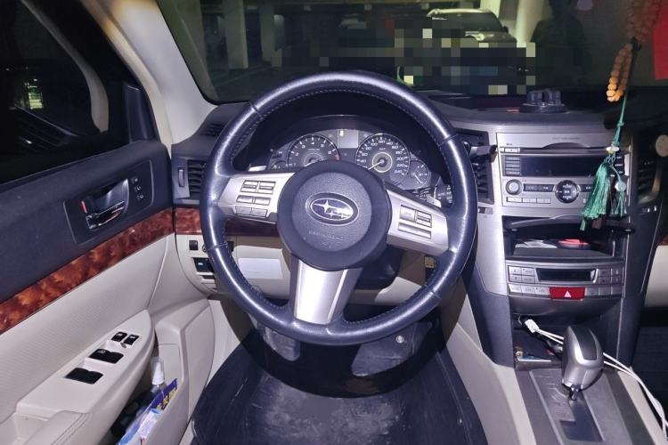 Used Subaru Outback 2011 2.5i Luxury Edition Steering Wheel