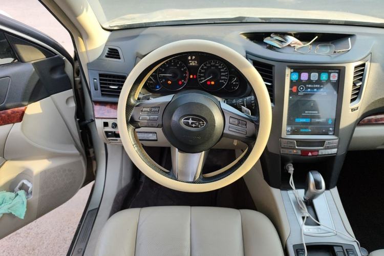 Used Subaru Outback 2011 2.5i Luxury Edition Steering Wheel