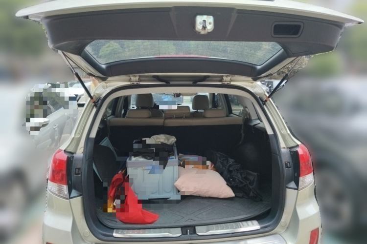 Used Subaru Outback 2011 2.5i Luxury Navigation Edition Trunk