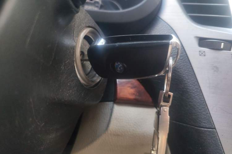 Used Subaru Outback 2011 2.5i Luxury Edition Vehicle Key