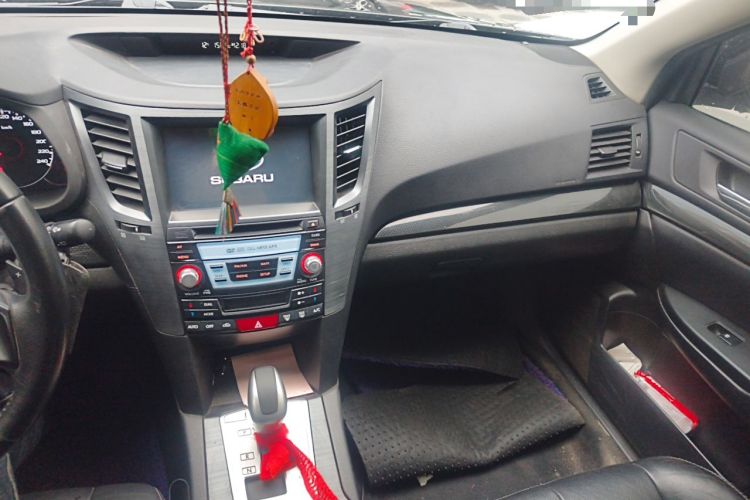 Used Subaru Outback 2012 2.5i Sport Edition Audio And AC Panel